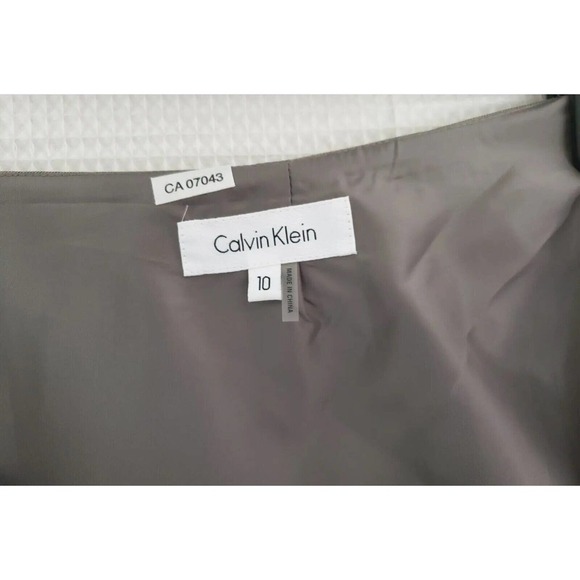 Calvin Klein~ Woman Size 10~ Gray Flare Skirt Fully Lined NWT. - Picture 5 of 8